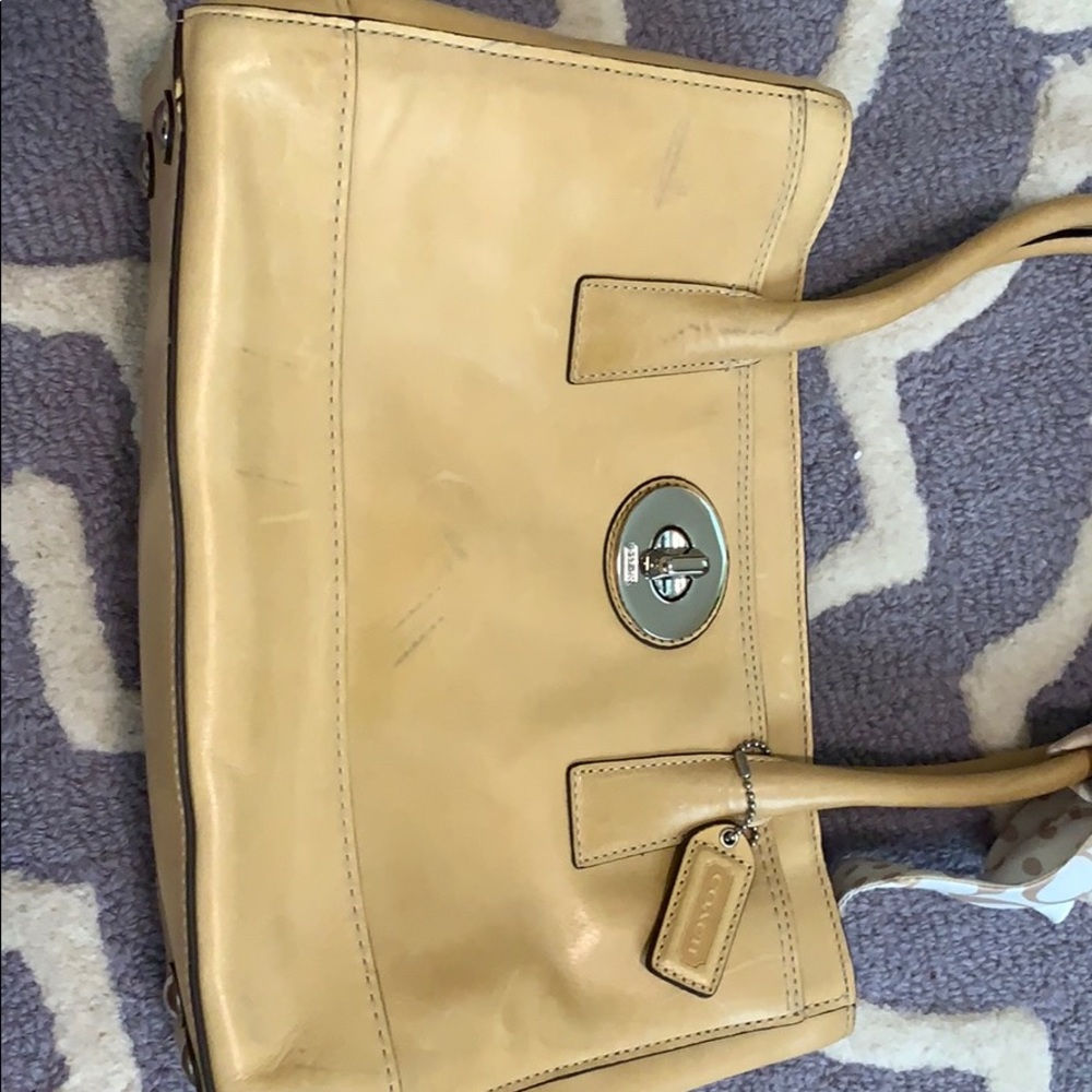 Light tan Coach purse. - Picture 3 of 4